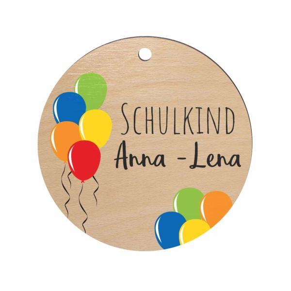 namensanhänger für kinder mit bunten ballons