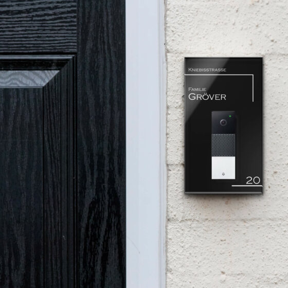 Edles Klingel Schild mit Aussparrung für die Netatmo Videoklingel aus Acrylglas auf Edelstahl